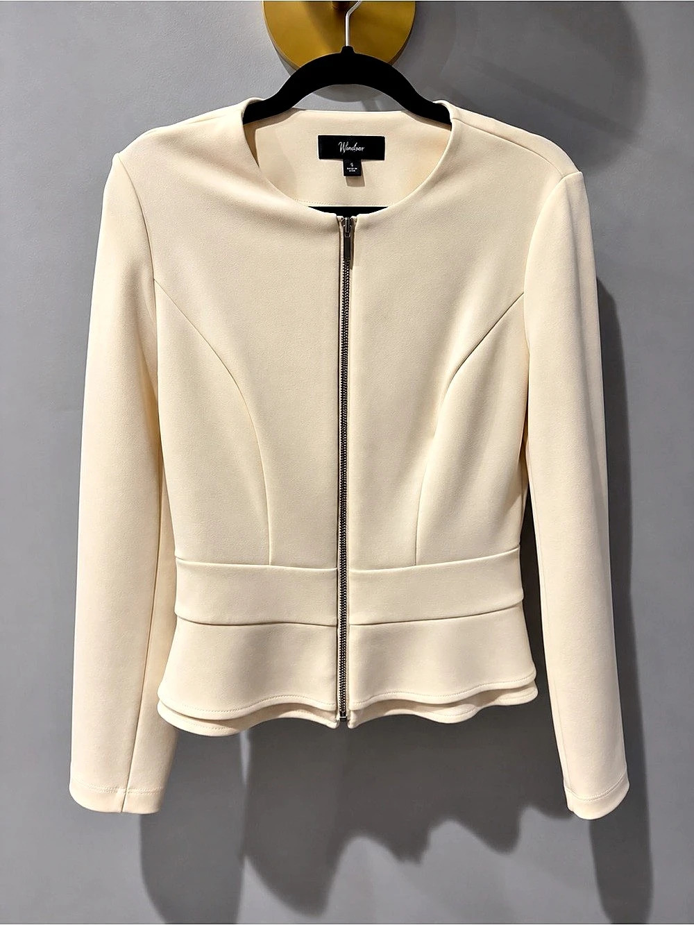 White House Black Market Cream Zip Front Jacket Size Small